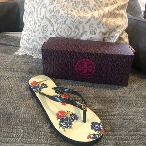 Tory Burch Flip flops